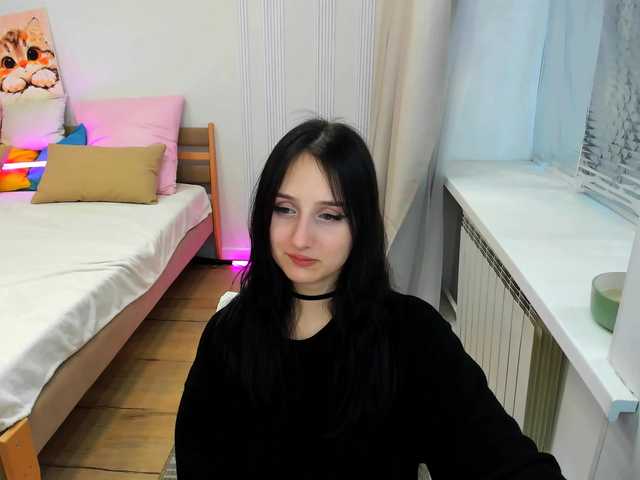 JulietteMonli live cam on BongaCams