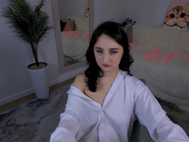 JulietteMonli live cam on BongaCams