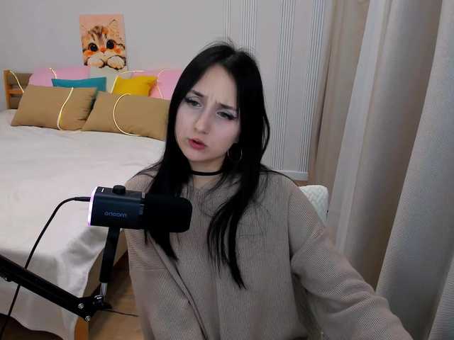 JulietteMonli live cam on BongaCams