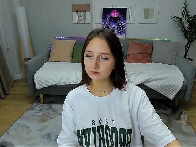JulietteMonli live webcam show