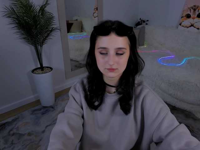 JulietteMonli live cam on BongaCams