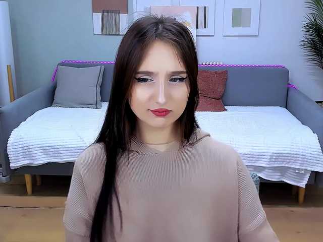 JulietteMonli live cam on BongaCams