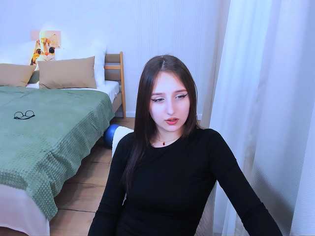 JulietteMonli live cam on BongaCams