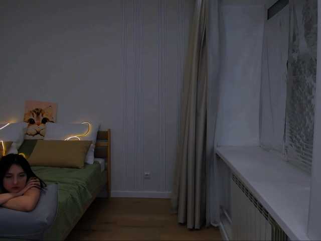JulietteMonli live cam on BongaCams