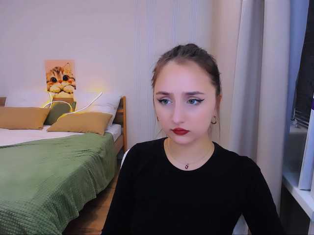 JulietteMonli live cam on BongaCams