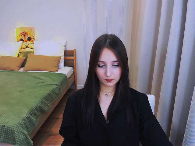JulietteMonli live cam on BongaCams