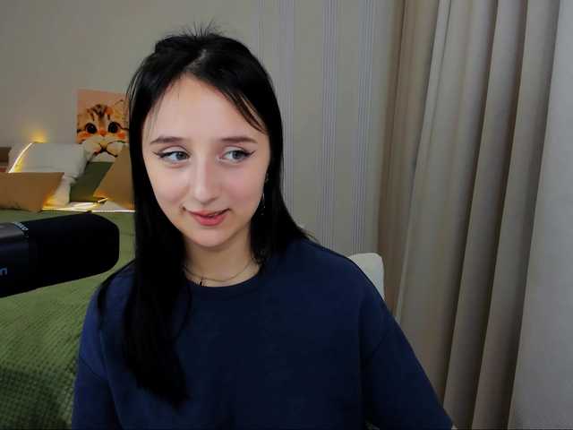 JulietteMonli live cam on BongaCams