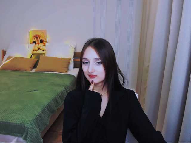 JulietteMonli live cam on BongaCams
