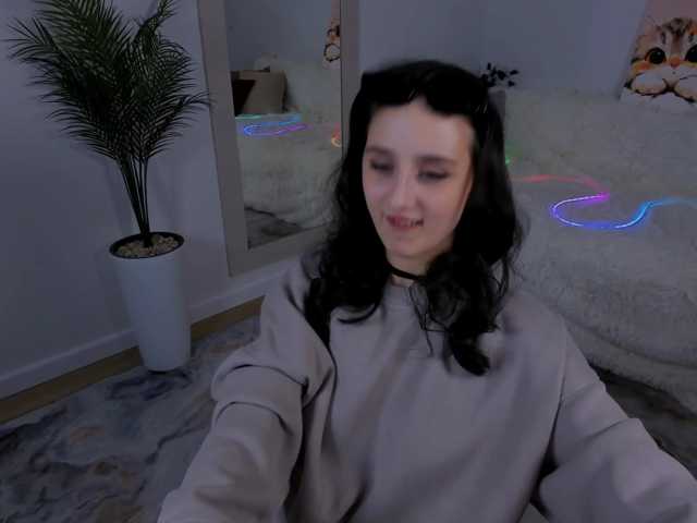 JulietteMonli live cam preview