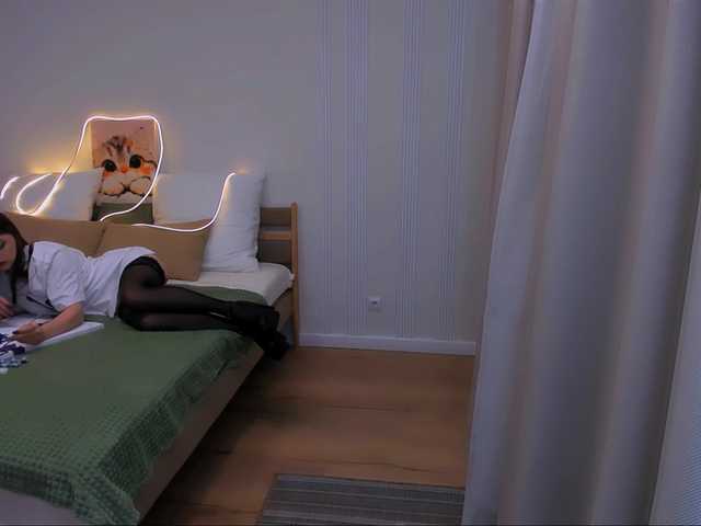 JulietteMonli live cam on BongaCams