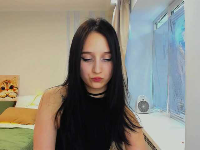 JulietteMonli live cam on BongaCams