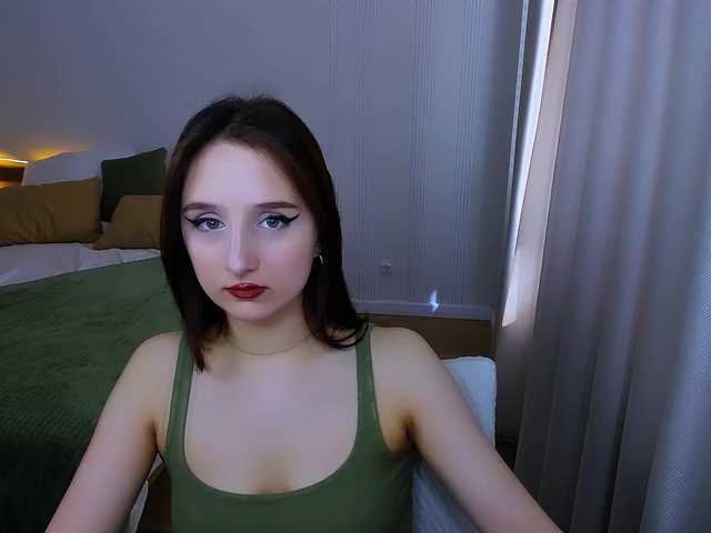 JulietteMonli live cam on BongaCams