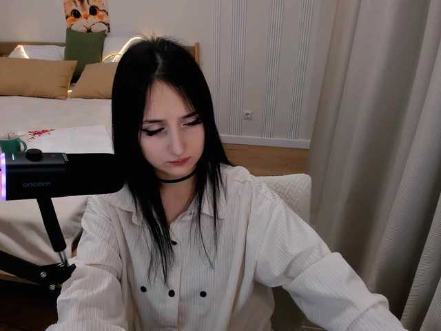 JulietteMonli live cam on BongaCams