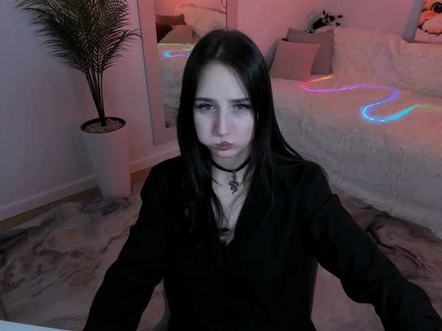 JulietteMonli live cam on BongaCams