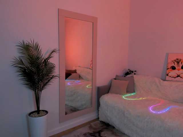 JulietteMonli live cam on BongaCams