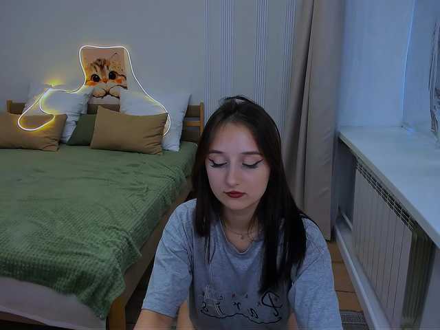JulietteMonli live webcam show