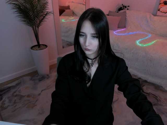 JulietteMonli live cam on BongaCams