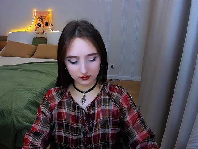 JulietteMonli live cam on BongaCams
