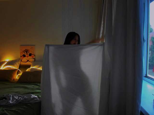 JulietteMonli live cam on BongaCams