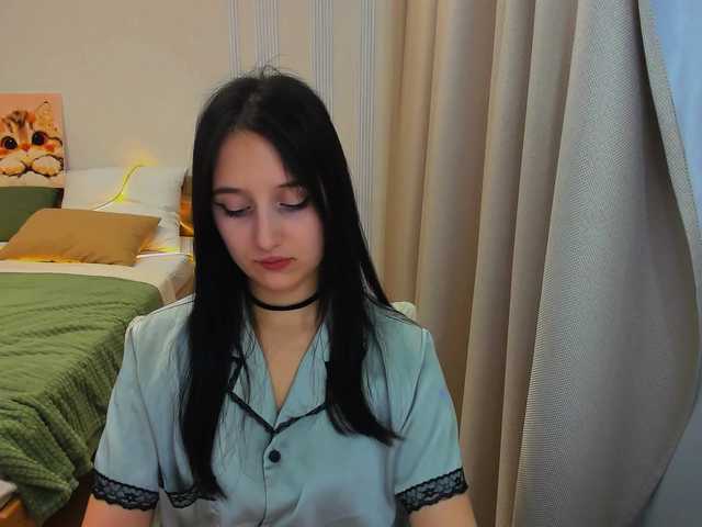 JulietteMonli live cam on BongaCams