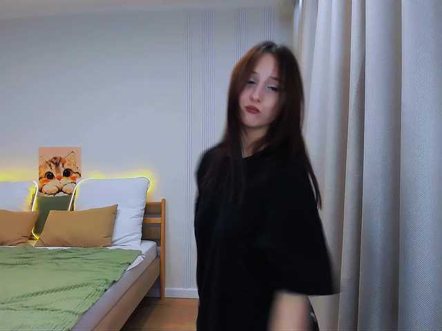 JulietteMonli live cam on BongaCams