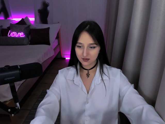 JulietteMonli live cam on BongaCams