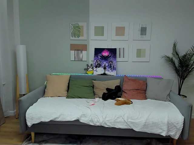 JulietteMonli live cam on BongaCams