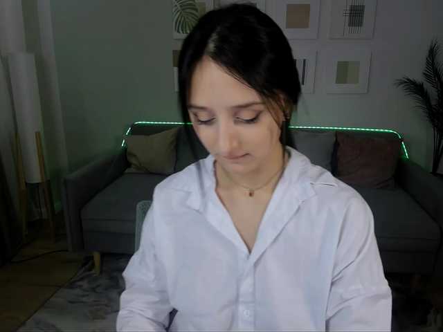 JulietteMonli live cam on BongaCams