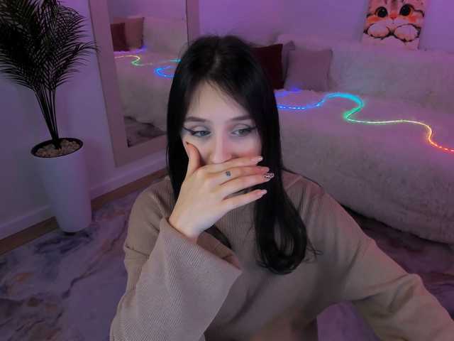 JulietteMonli live cam on BongaCams