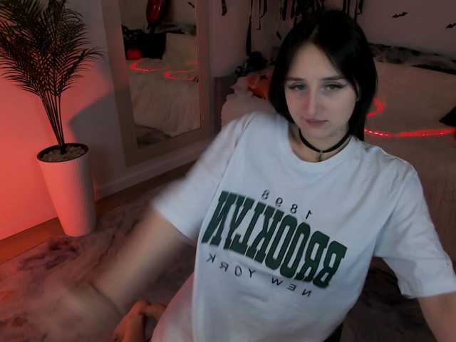 JulietteMonli live cam on BongaCams