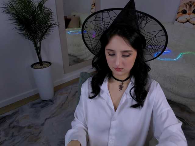 JulietteMonli live cam preview