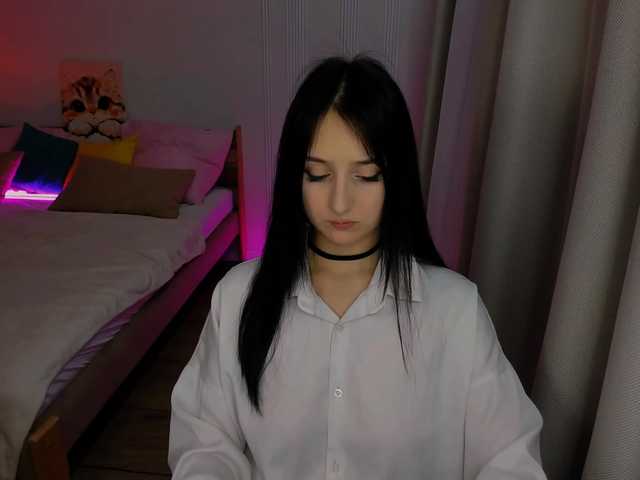 JulietteMonli live cam on BongaCams