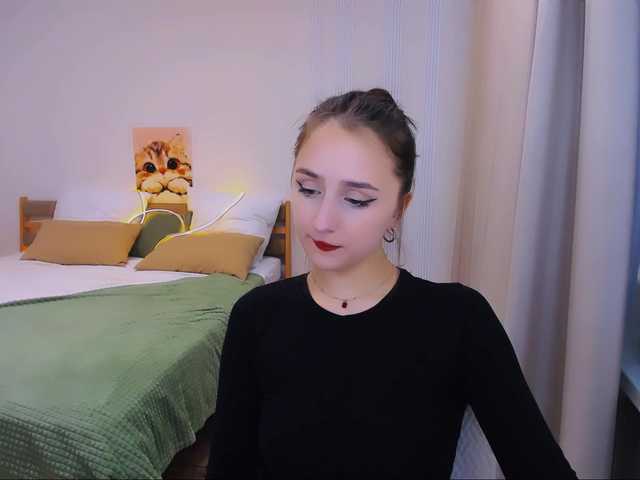 JulietteMonli live cam on BongaCams