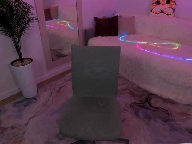 JulietteMonli live cam on BongaCams