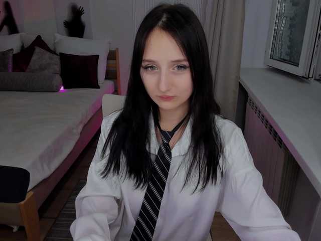 JulietteMonli live cam on BongaCams