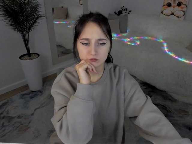 JulietteMonli live cam on BongaCams