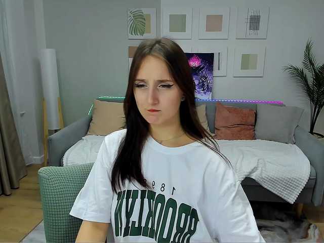 JulietteMonli live webcam show