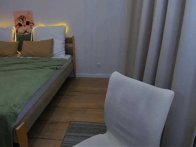JulietteMonli live cam on BongaCams