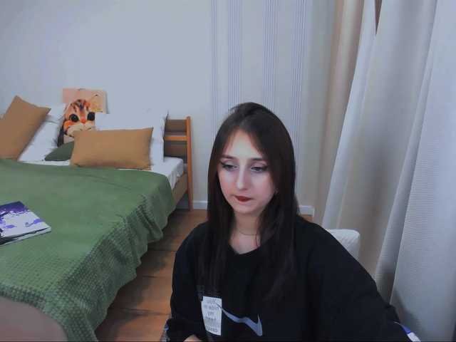 JulietteMonli live cam on BongaCams