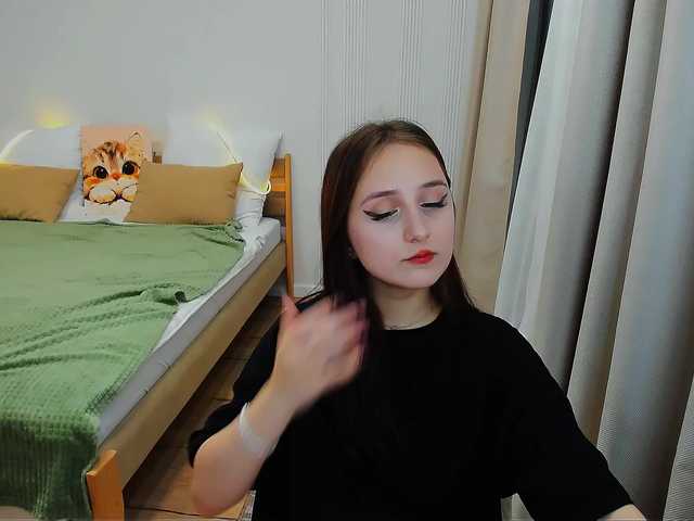JulietteMonli live cam on BongaCams
