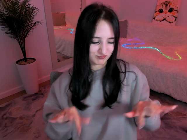 JulietteMonli live cam on BongaCams