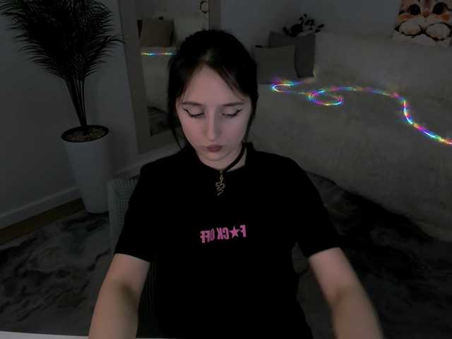 JulietteMonli live cam on BongaCams