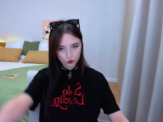 JulietteMonli live cam on BongaCams