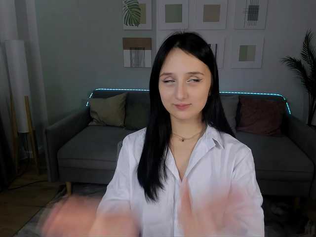 JulietteMonli live cam on BongaCams