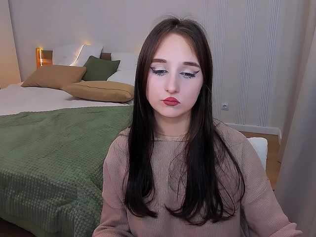 JulietteMonli live cam on BongaCams