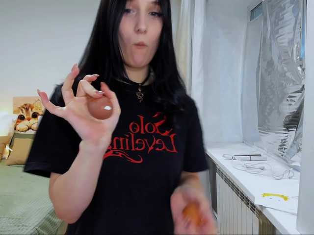 JulietteMonli live cam on BongaCams