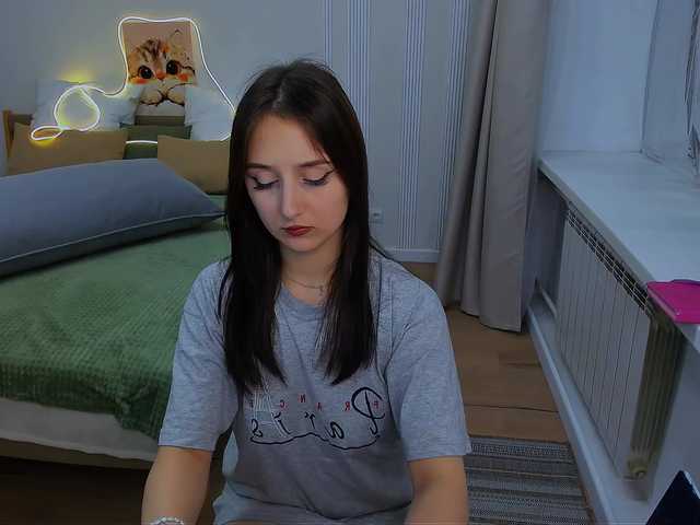 JulietteMonli live cam on BongaCams