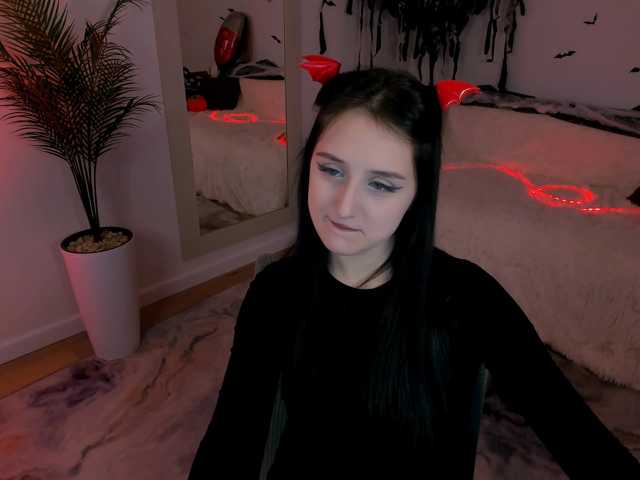 JulietteMonli live cam on BongaCams