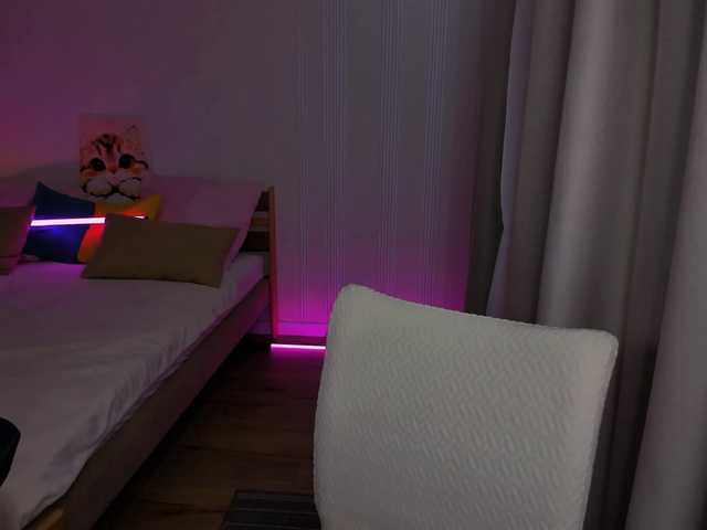 JulietteMonli live cam on BongaCams