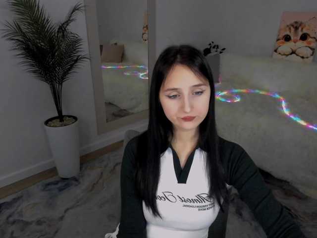 JulietteMonli live cam preview